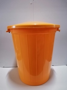 Бак для сміття з кришкою 70 л.